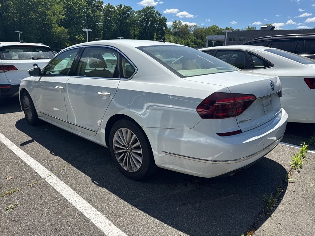 Used 2017 White Volkswagen 1.8T SE image 3