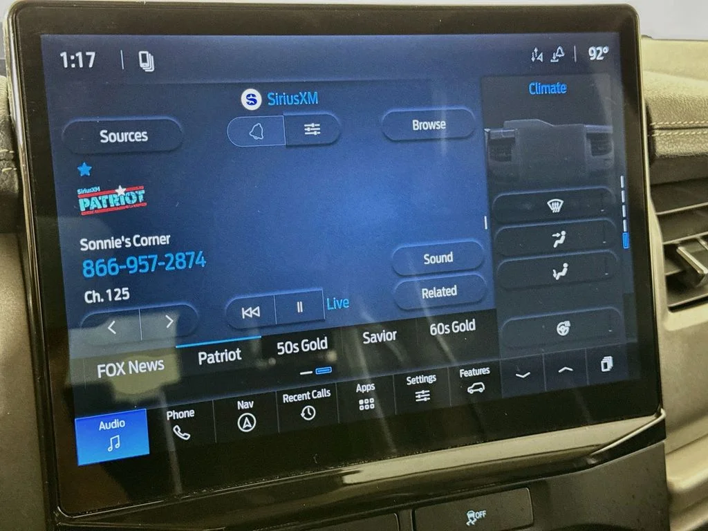 Used 2022 Black Ford XLT image 17