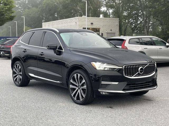 2023 Volvo XC60 B5 Ultimate Bright Theme