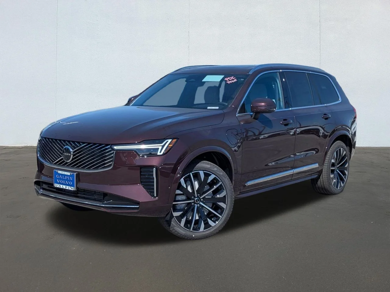 2026 Volvo XC90 T8 Recharge Plus Bright 7-Seat 4WD's photo
