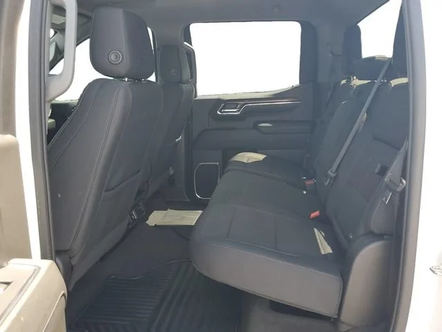 Used 2024 Summit White Chevrolet LT image 22