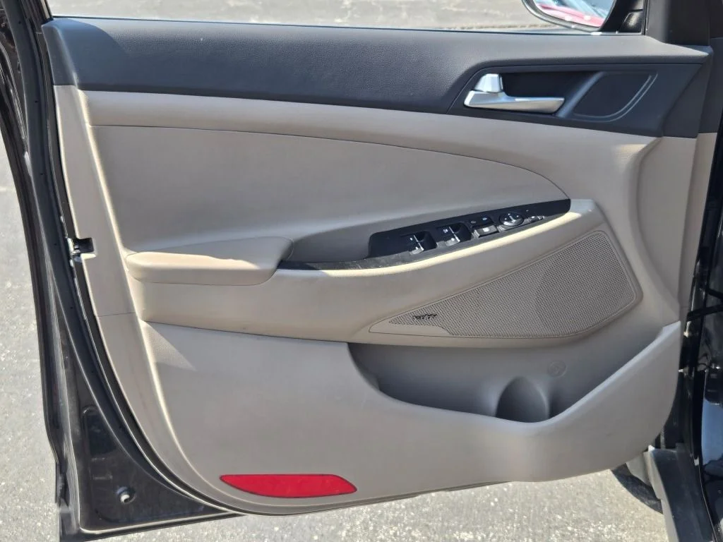 Used 2021 Black Hyundai Ultimate image 20