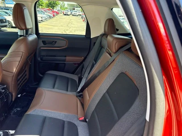 Used 2022 Red Ford Outer Banks image 13