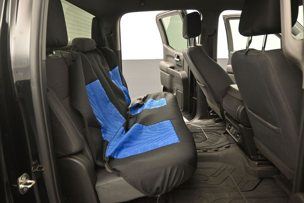 Used 2019 Black Chevrolet LT image 2