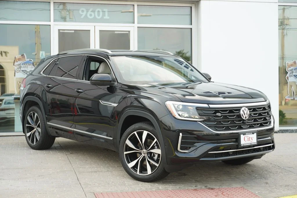 New 2026 Black Volkswagen 2.0T SEL Premium R-Line image 3