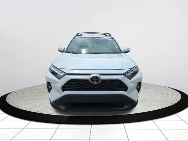 Used 2024 Beige Toyota XLE Premium image 8