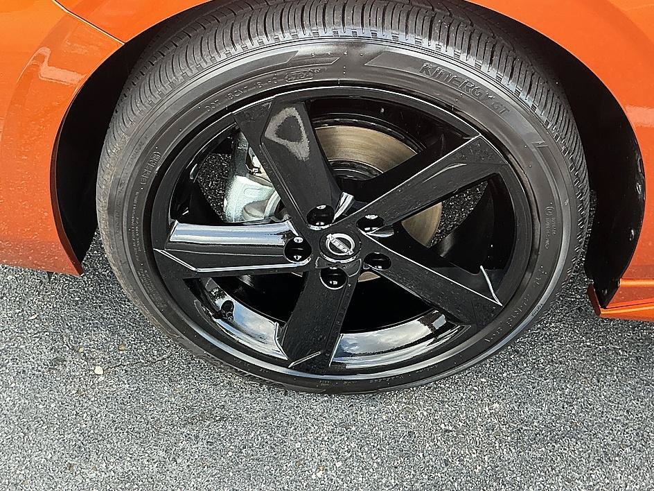Used 2025 Monarch Orange Metallic/Super Black Nissan SR image 10