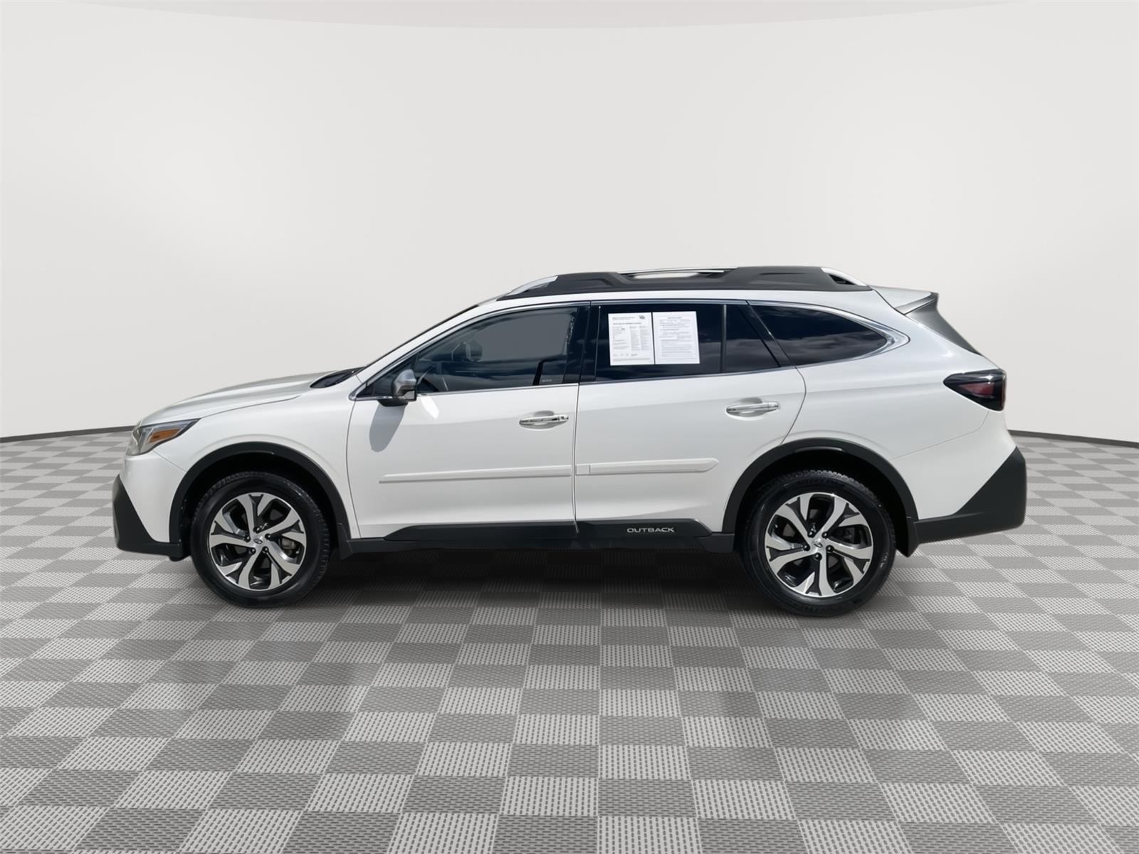 Used 2022 Crystal White Pearl Subaru Touring image 12