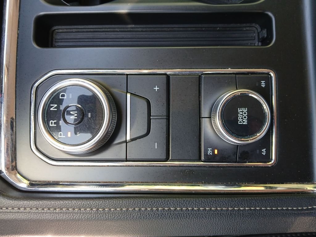 Used 2024 Black Ford XLT image 24