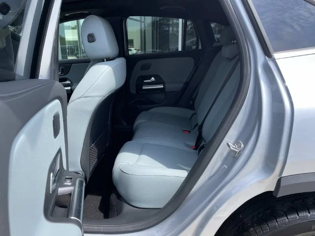 Used 2026 Silver Mercedes-Benz GLA 250 image 11
