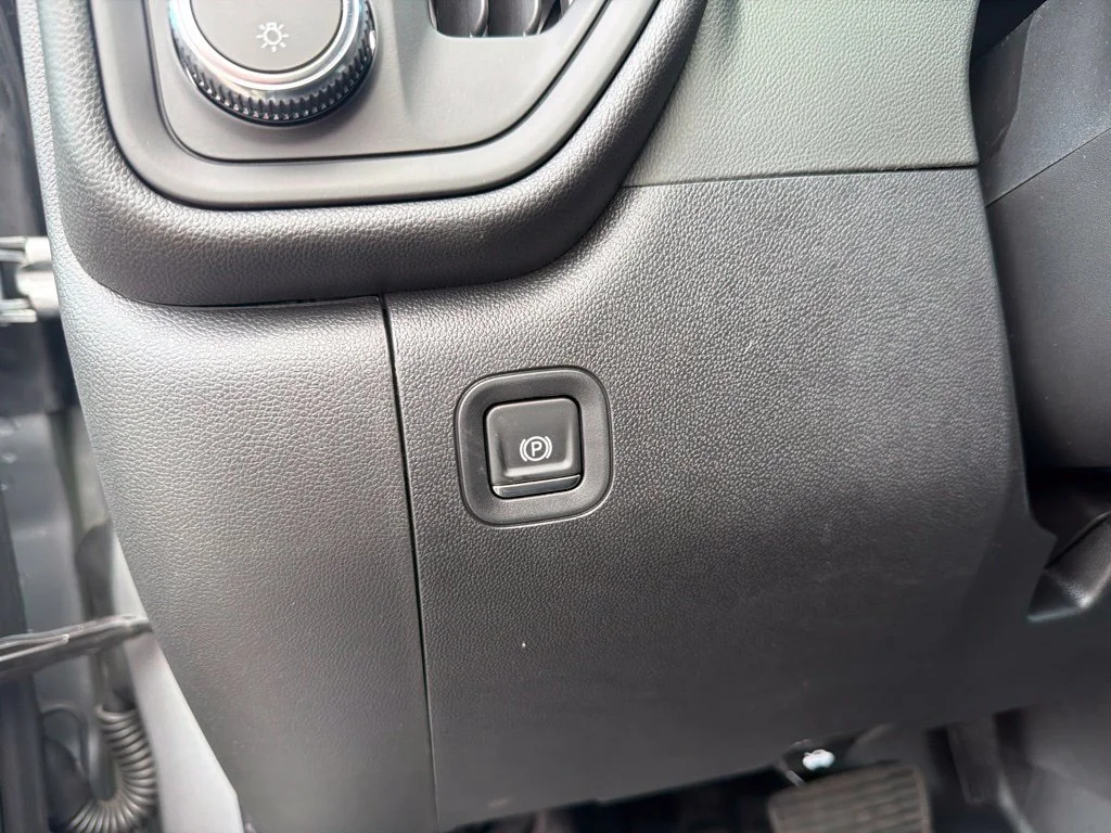 2026 GMC Sierra 2500HD Pro - Photo 14