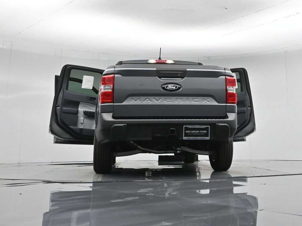 New 2026 Carbonized Gray Metallic Ford XLT image 43