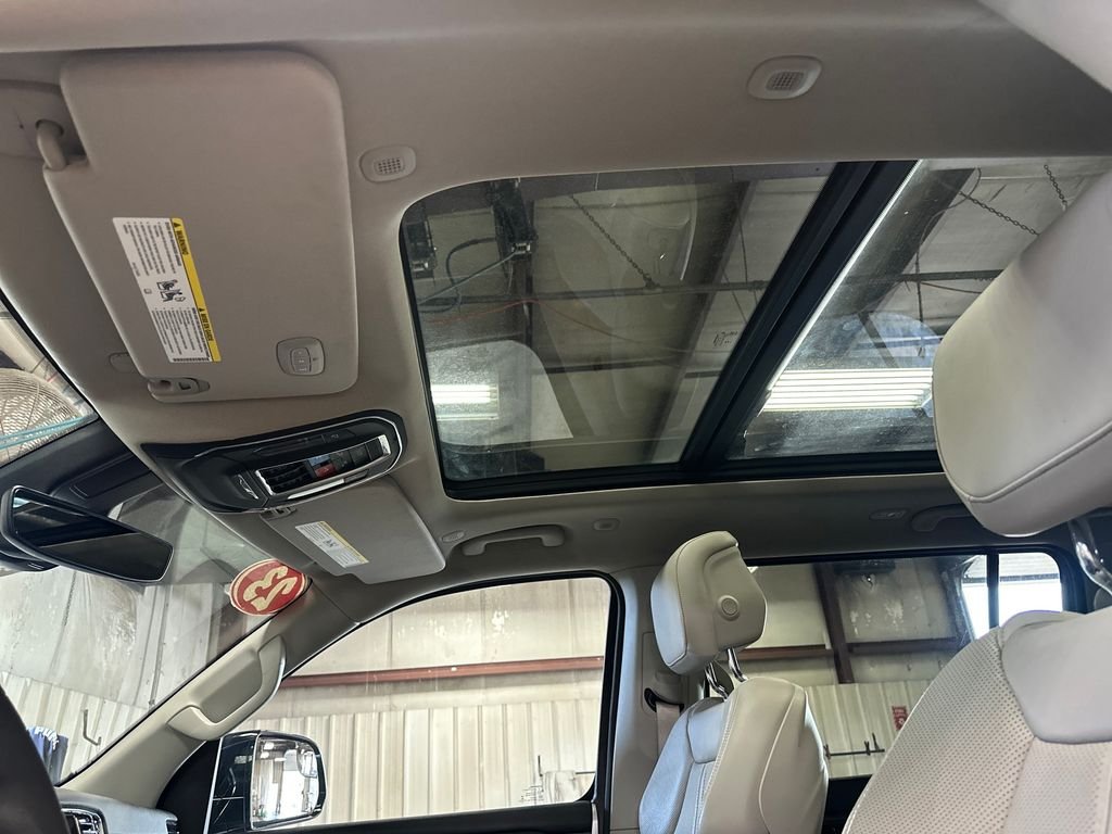 Used 2023 Gray Jeep Series III image 13