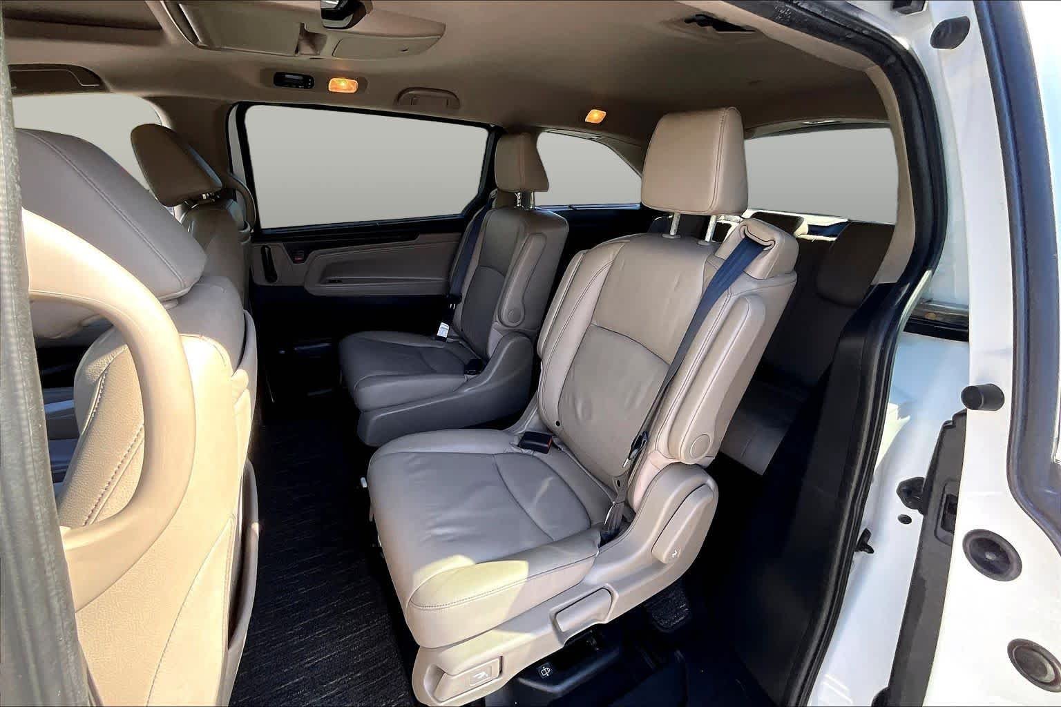 2024 Honda Odyssey Touring - Photo 20