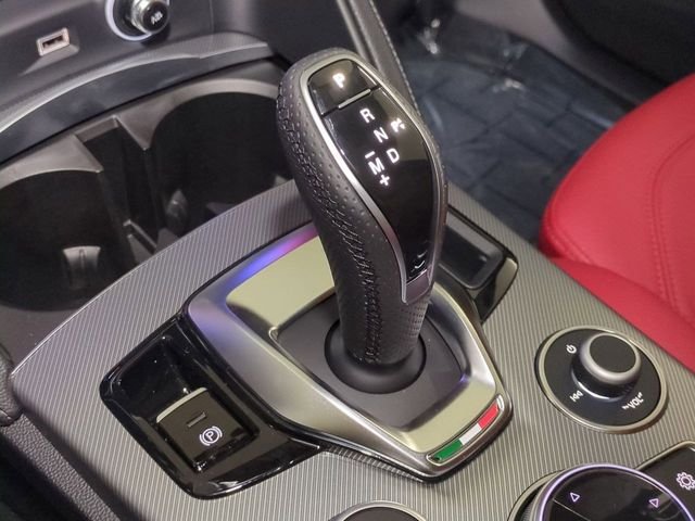 2025 Alfa Romeo Stelvio Base - Photo 21