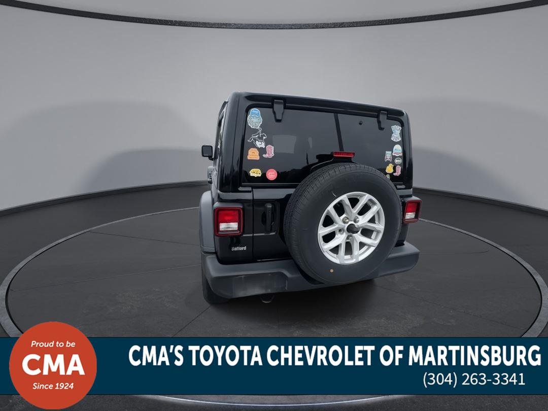 Used 2023 Black Clearcoat Jeep Sport S image 7