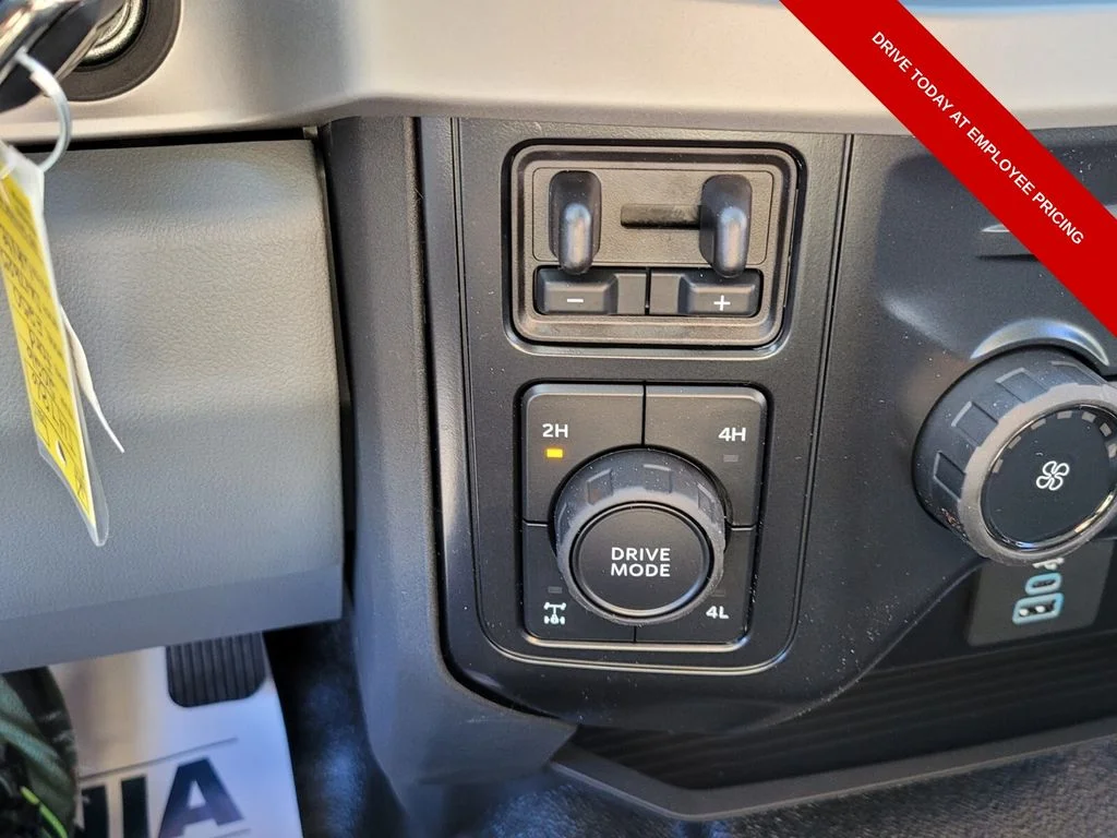New 2026 Oxford White Ford F-250® XL image 22