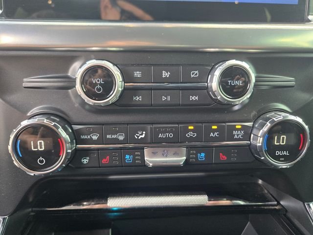 Used 2021 White Ford Lariat image 16