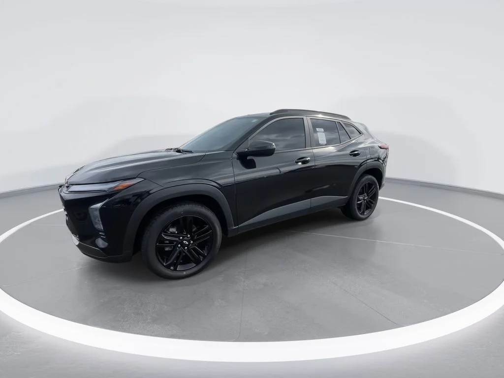 Used 2025 Black Chevrolet ACTIV image 4