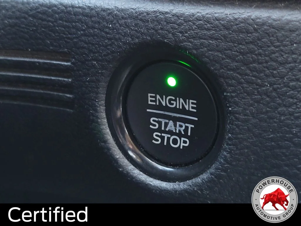 Used 2021 White Ford Lariat image 36