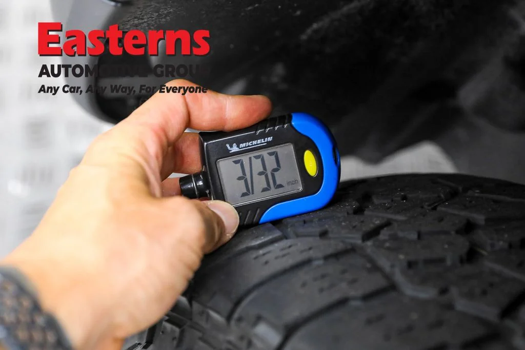 Used 2024 Silver Jeep Trailhawk image 28