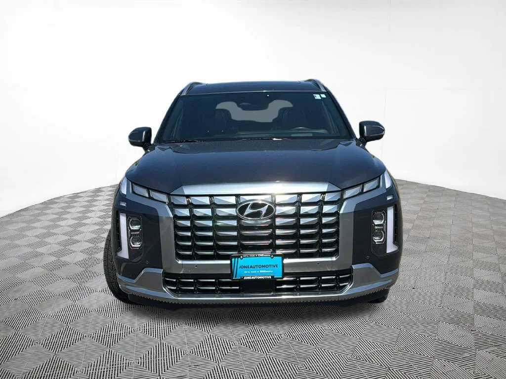 Used 2024 Gray Hyundai Calligraphy image 3