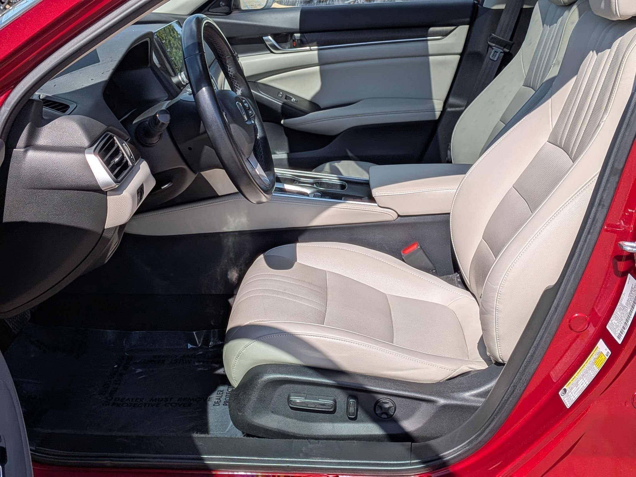 2022 Honda Accord EX-L - Photo 11