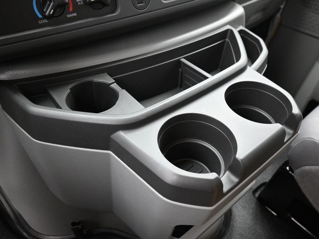 New 2026 Oxford White Ford Base image 43