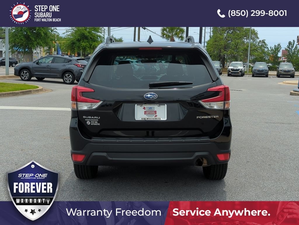 Used 2023 Black Subaru Premium image 6
