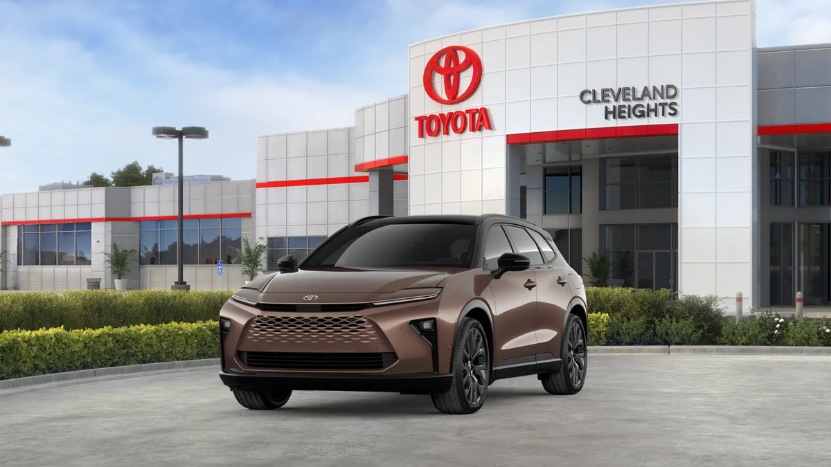 2026 Toyota Crown Signia Limited AWD's photo