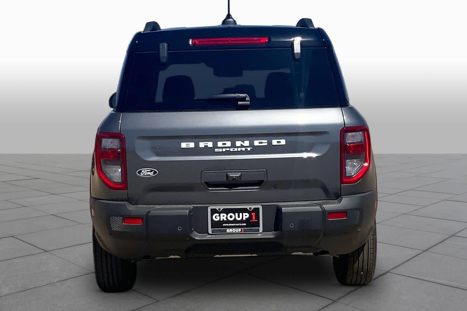 New 2026 Carbonized Gray Metallic Ford Outer Banks® image 4
