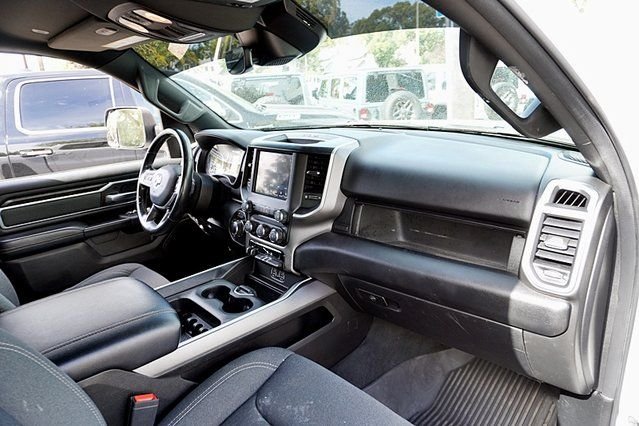 Used 2021 White Ram Big Horn/Lone Star image 10