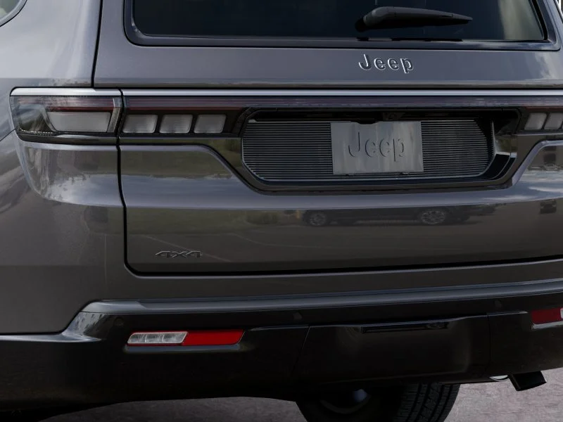 New 2026 Baltic-Gray Metallic Clear-Coat Exterior Paint Jeep  image 15