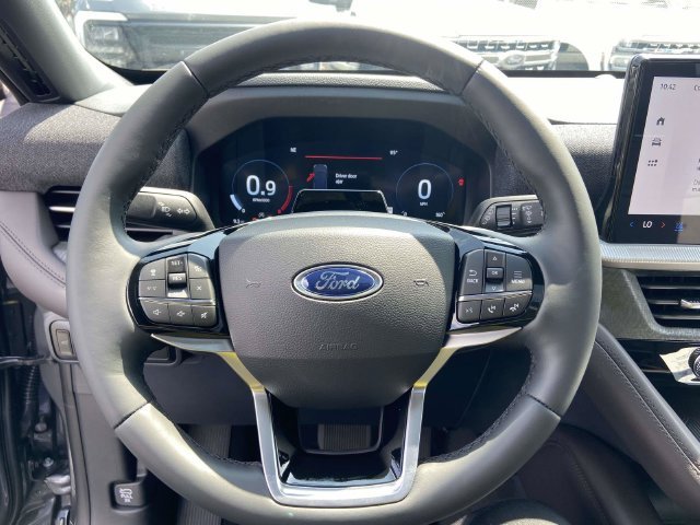 New 2026 Carbonized Gray Metallic Ford Platinum image 17