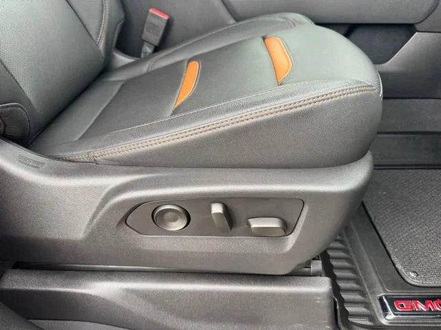 Used 2024 Onyx Black GMC AT4 image 24