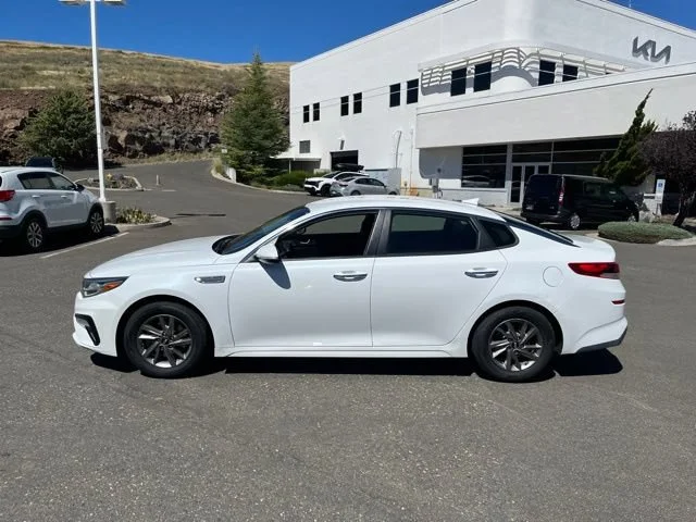 Certified Used 2020 Snow White Pearl Kia LX image 12