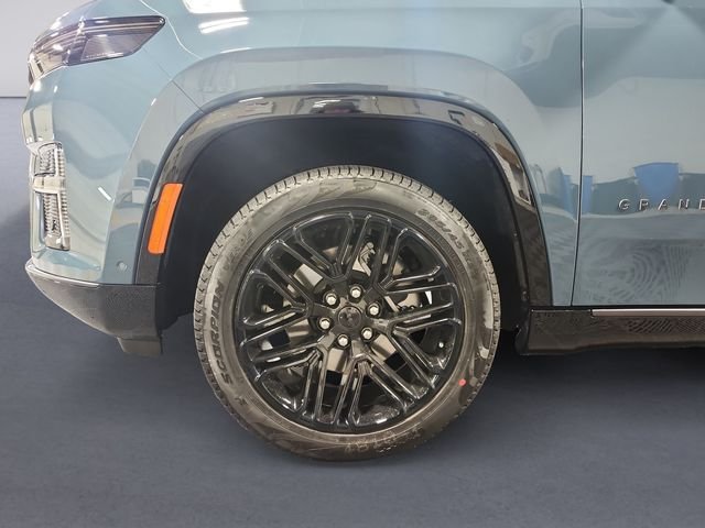 New 2026 Steel Blue Exterior Paint Jeep Limited Reserve image 14