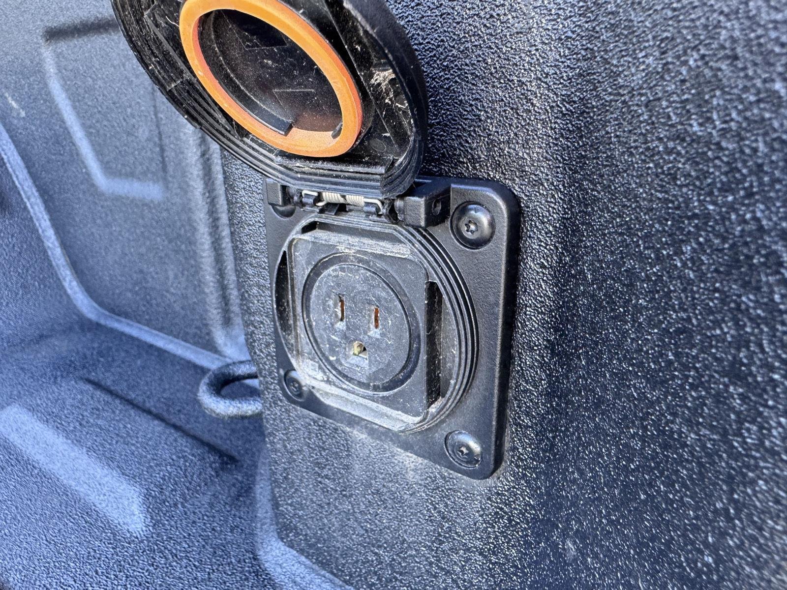 2022 Chevrolet Silverado 1500 LTZ - Photo 47