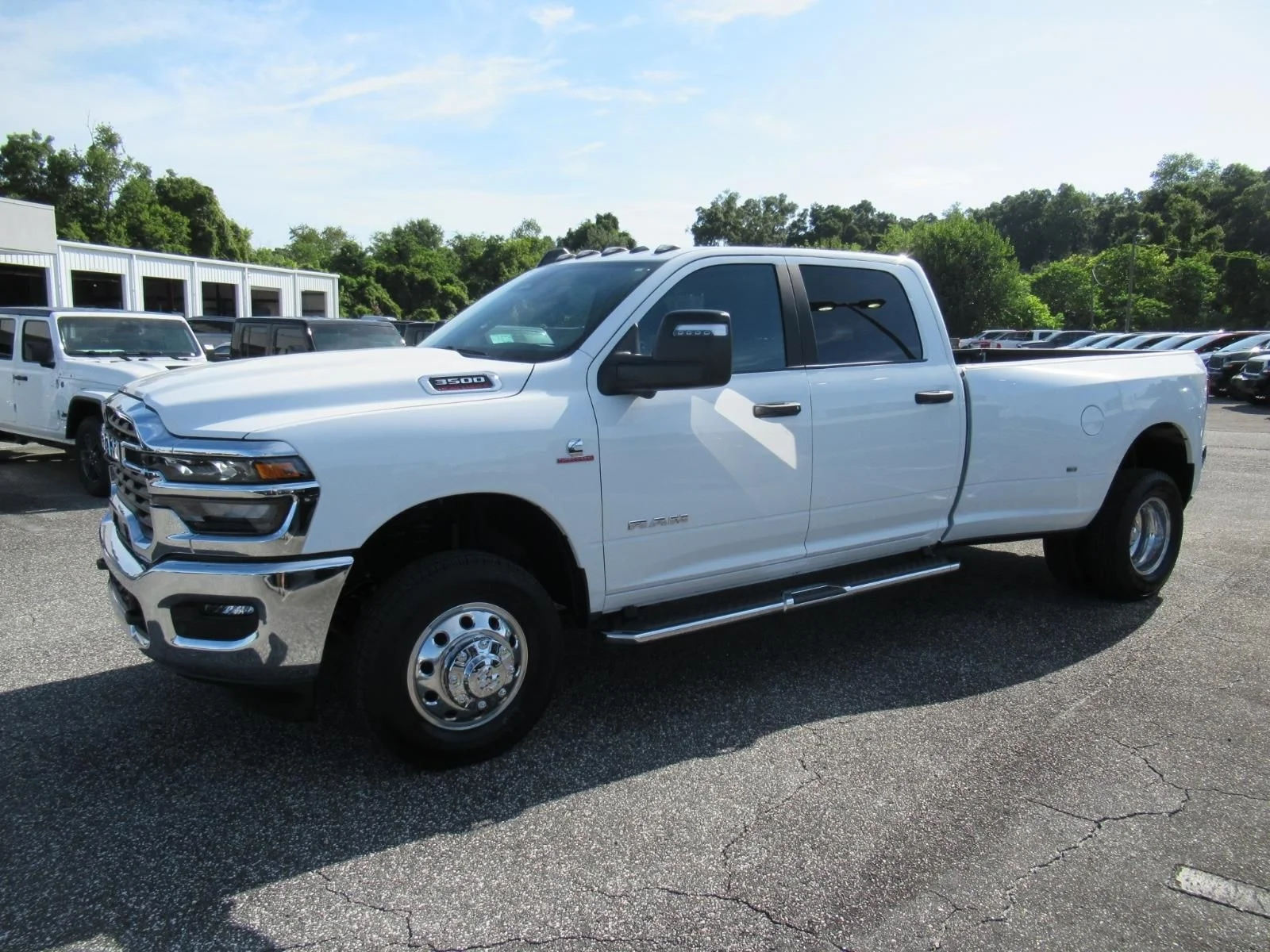 New 2026 Bright White Clearcoat RAM Big Horn image 4