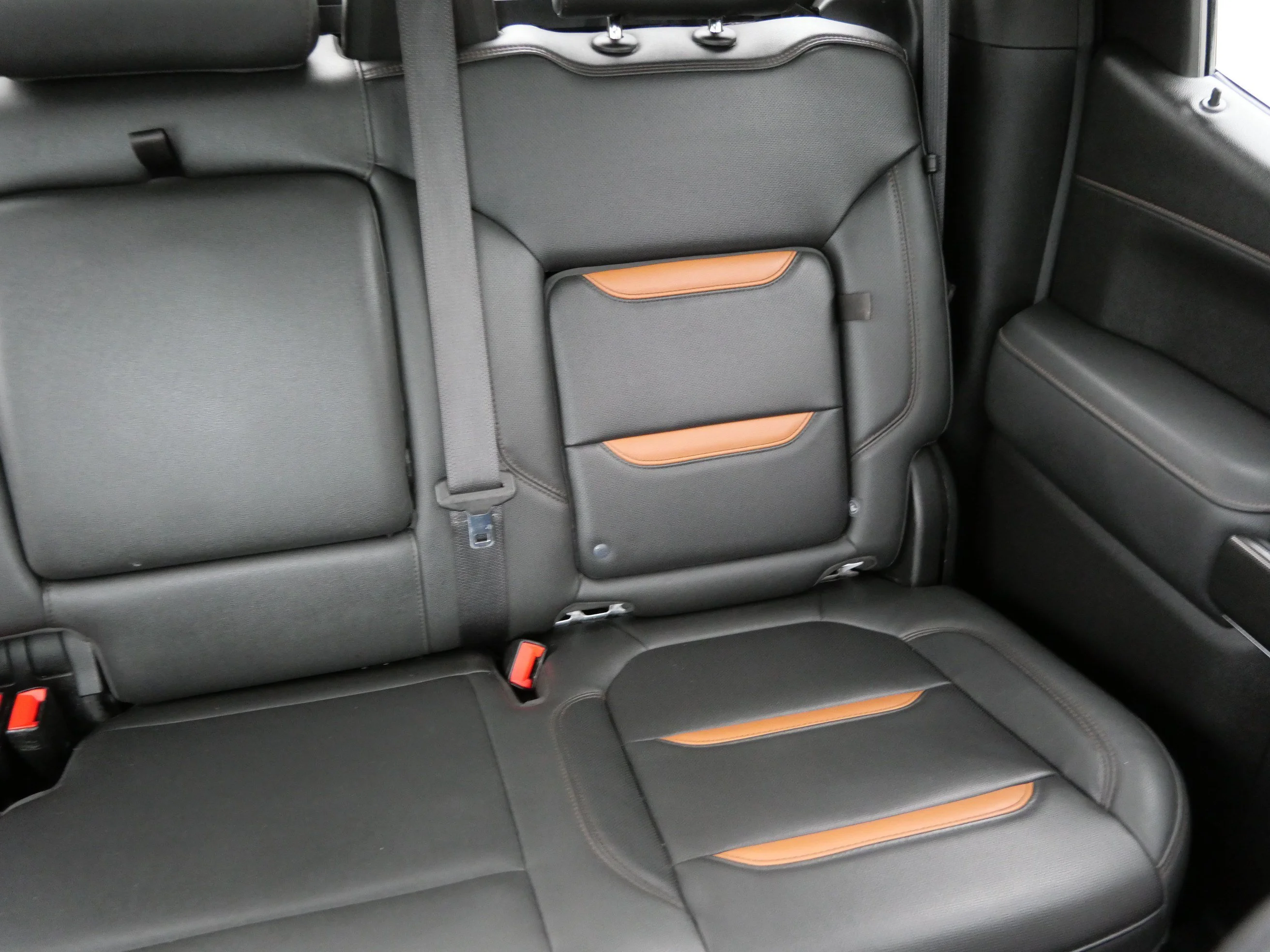 Used 2021 Summit White GMC AT4 image 14