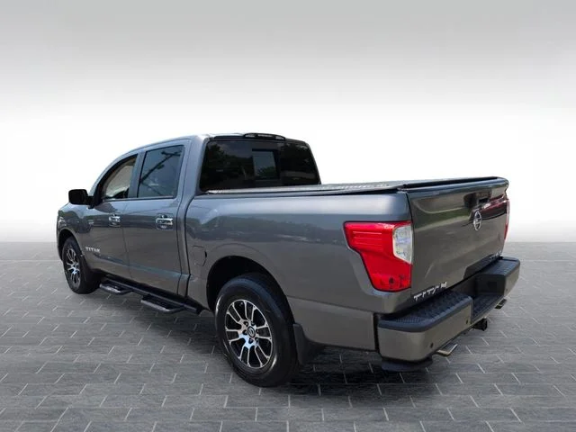 Used 2021 Gray Nissan SV image 5