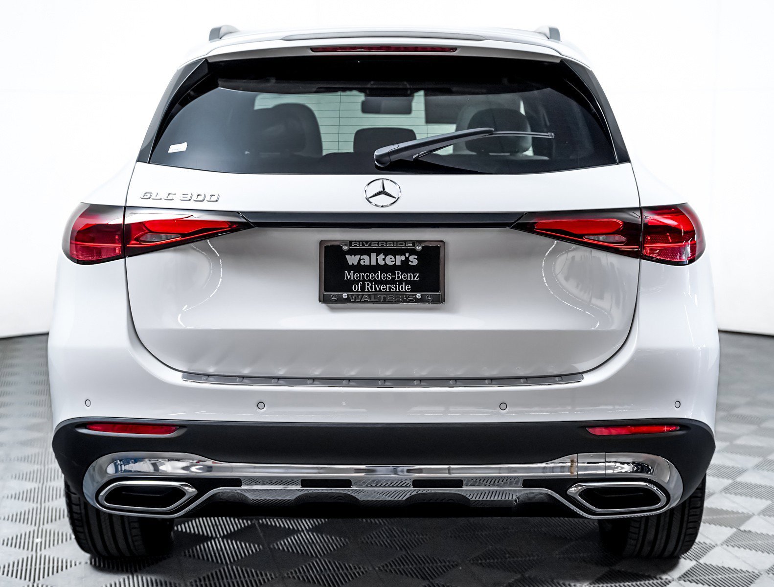 New 2026 Polar White Mercedes-Benz GLC 300 image 7