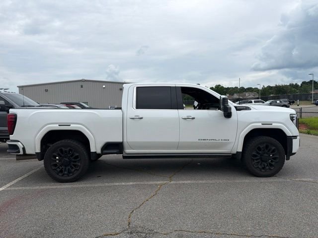 Used 2025 White GMC Denali Ultimate image 2