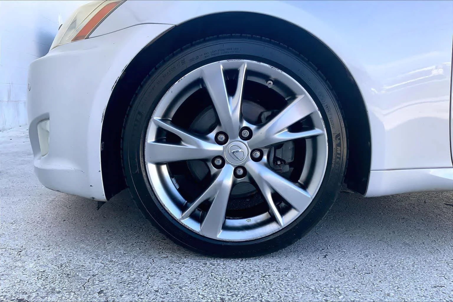 Used 2010 Sil/silver Lexus NA image 8