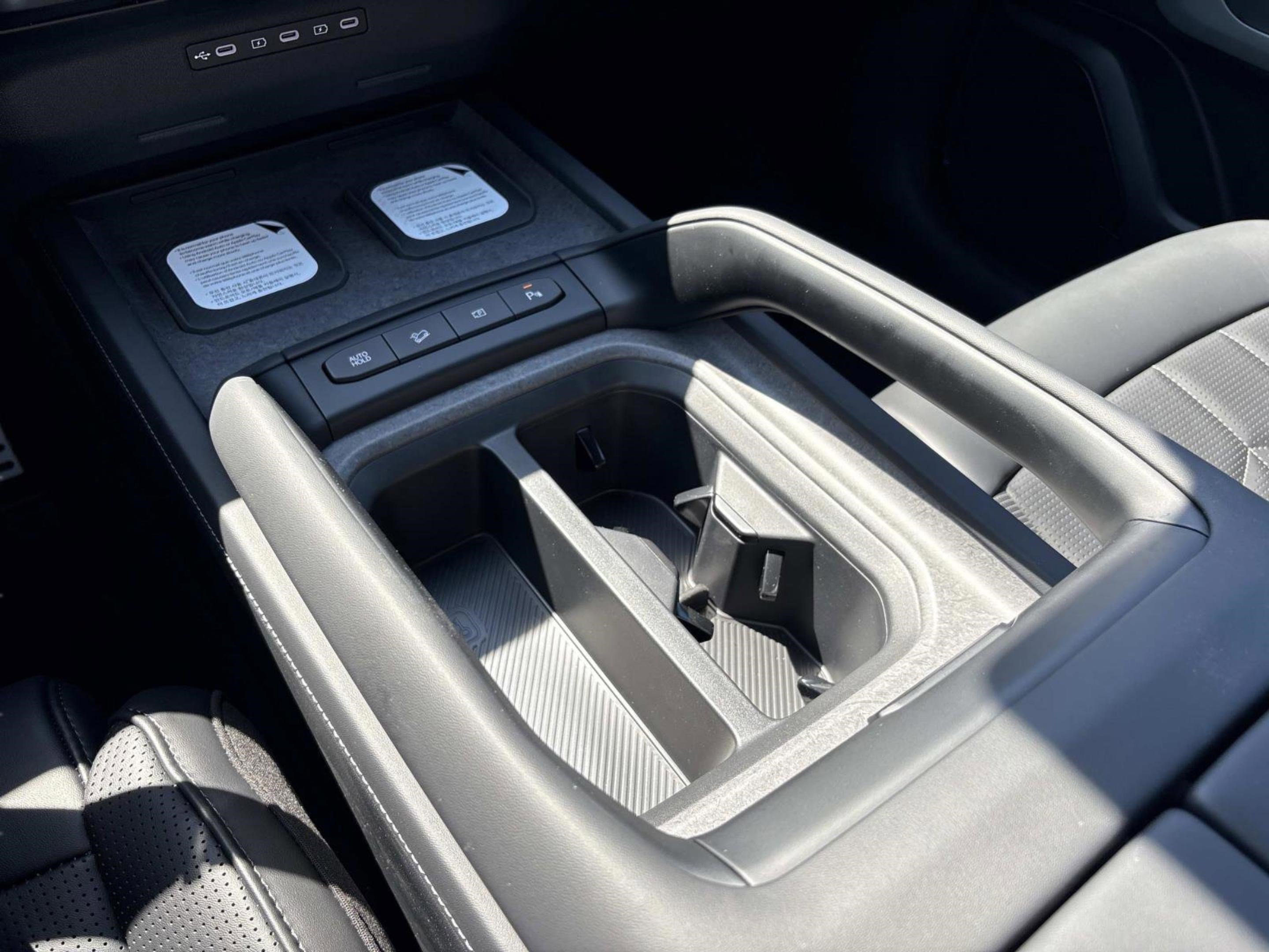 New 2027 Glacial White Pearl Kia X-Line SX image 30