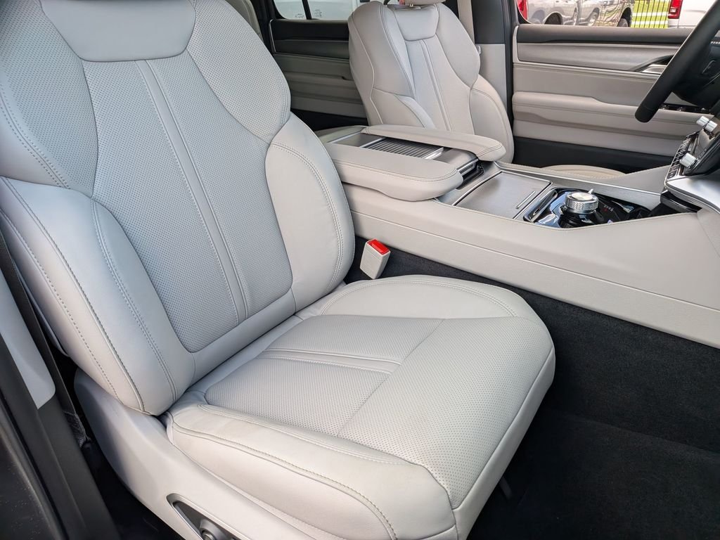 New 2026 Baltic Gray Metallic Clearcoat Jeep  image 30