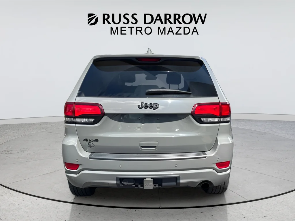 Used 2020 Gray Jeep Altitude image 4