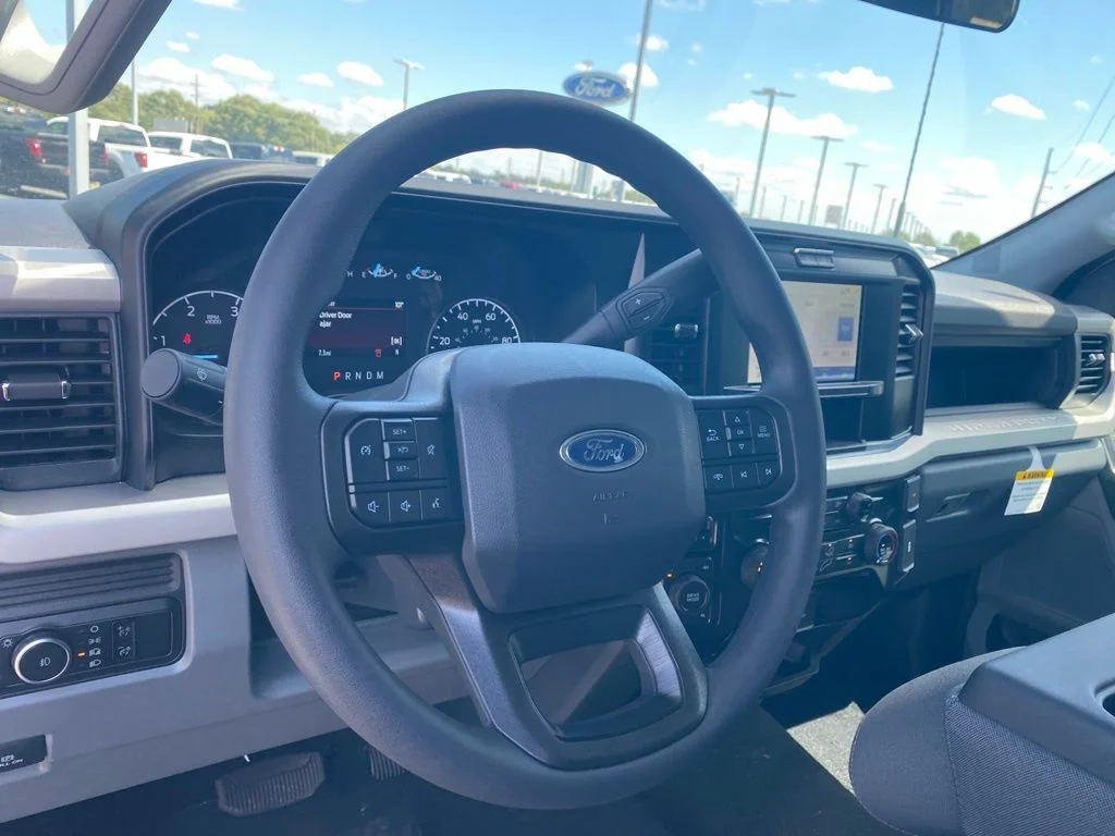 New 2026 Oxford White Ford F-250® XL image 15