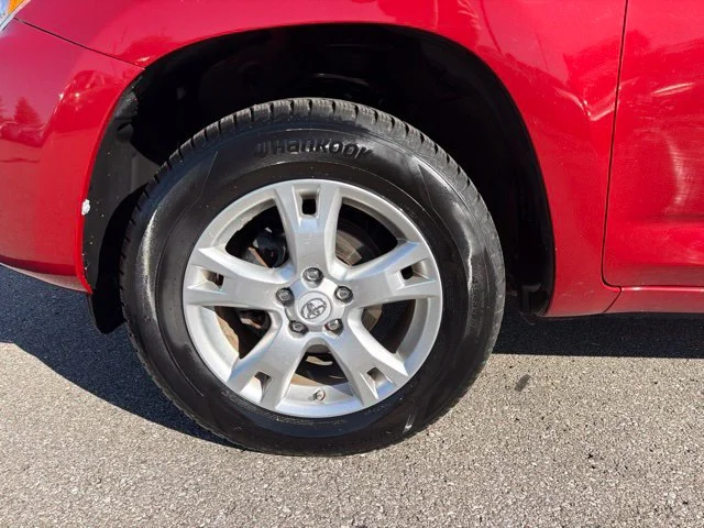 Used 2011 Red Toyota Base image 36