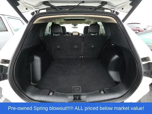 Used 2020 White Ford SEL image 20